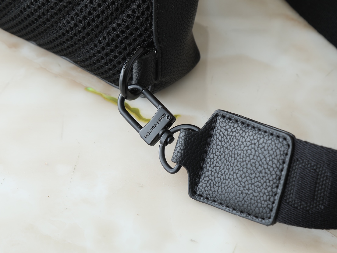 ルイ・ヴィトン「Louis Vuitton」パイロット チェストバッグ