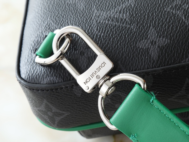 ルイ・ヴィトン「Louis Vuitton」Avenue スモールクラッチバッグ