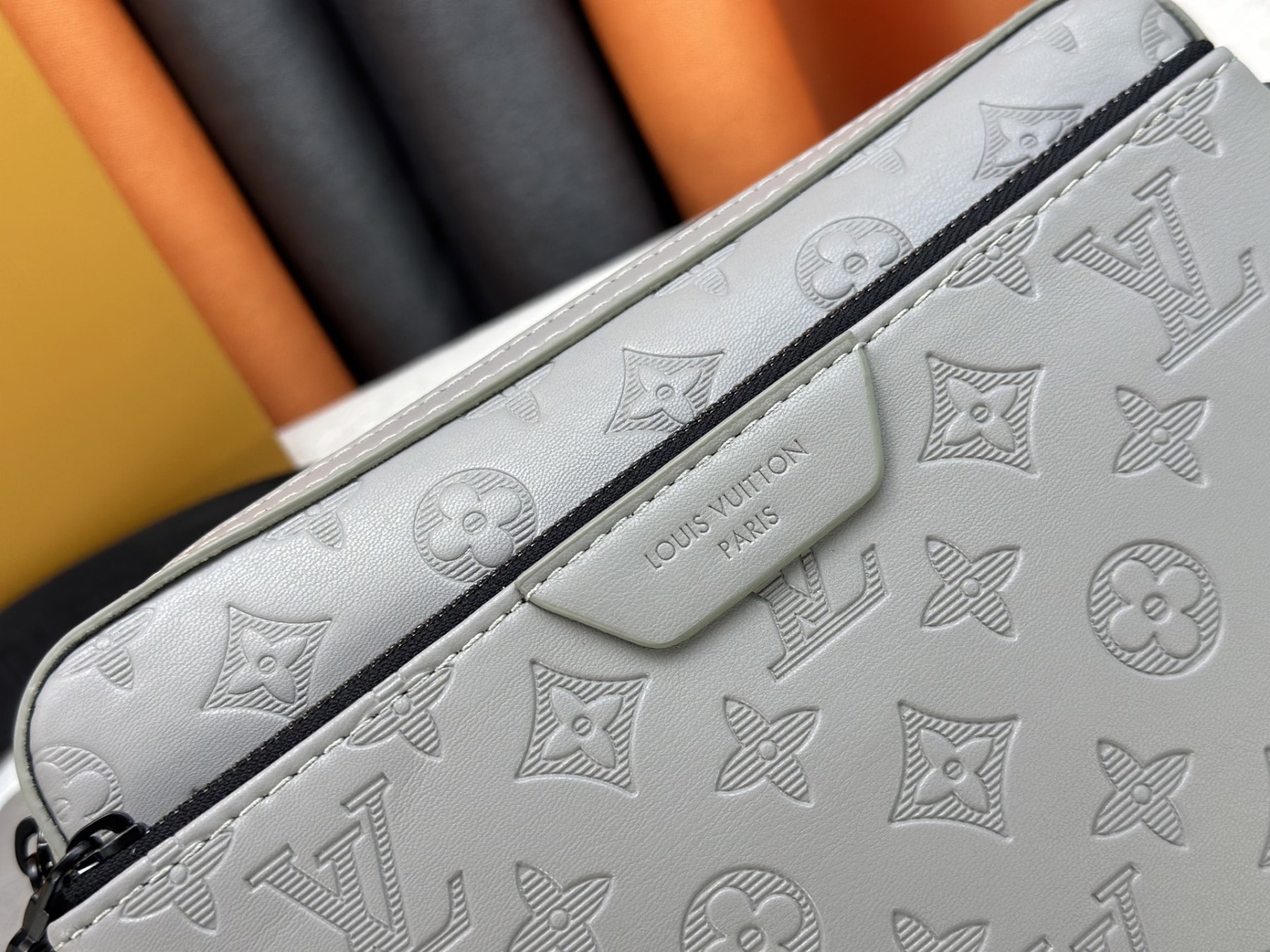 ルイ・ヴィトン「Louis Vuitton」新作 Trio メッセンジャーバッグ
