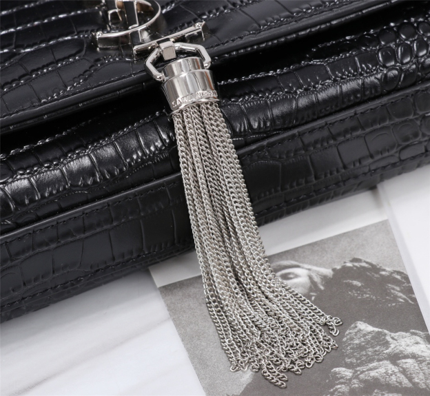 サンローラン「Saint Laurent」KATE 24cm クロコダイル柄フリンジデザイン