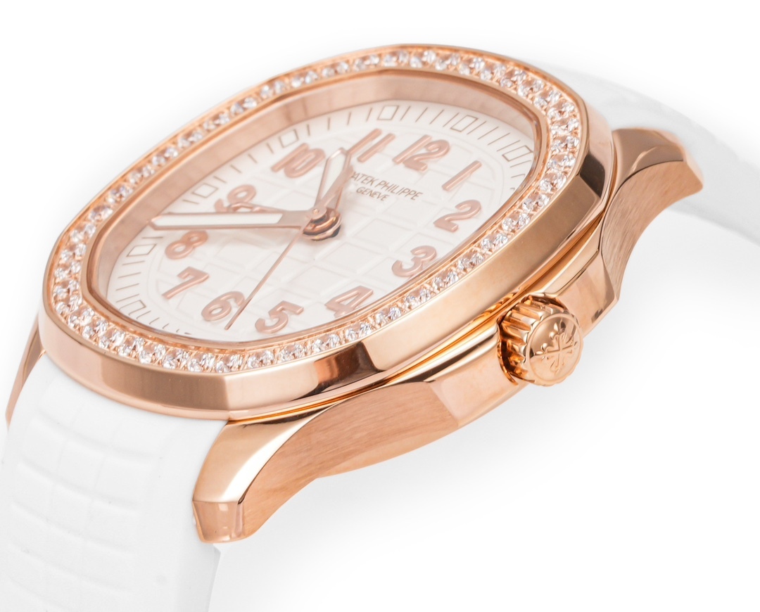 パテック フィリップ「Patek Philippe」アクアノート ルーチェ 5268-001