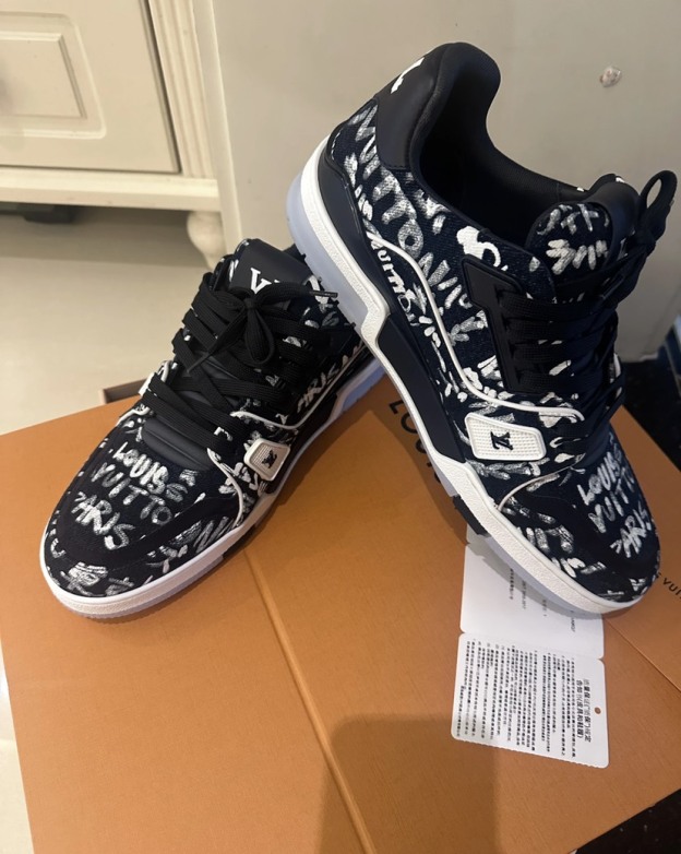 ルイ・ヴィトン「Louis Vuitton」 Trainer スニーカー