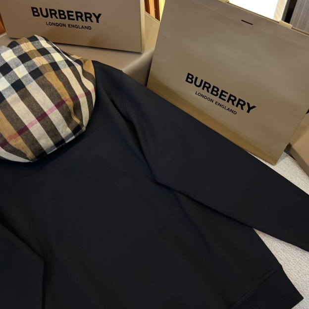 バーバリー［Burberry］Logo-Embroidered綿トレーナー