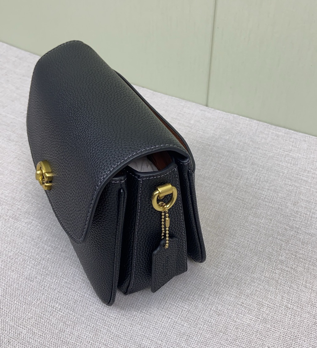 コーチ「Coach」19 レザーショルダーバッグ