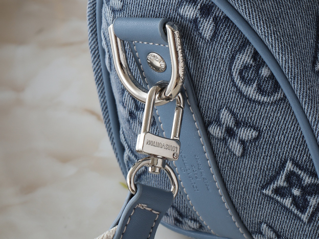 ルイ・ヴィトン キーポル･バンドリエール 25