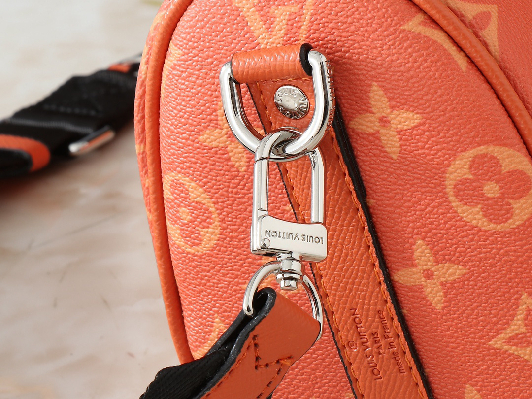 ルイ・ヴィトン キーポル･バンドリエール 25