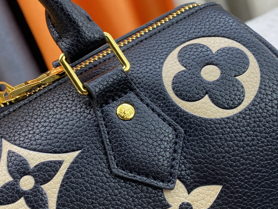 ルイ・ヴィトン スピーディ･バンドリエール 25