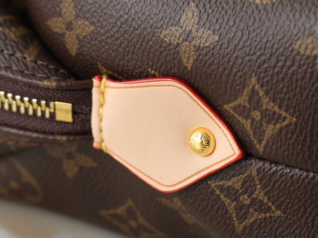 ルイ・ヴィトン ポシェット･コスメティック GM