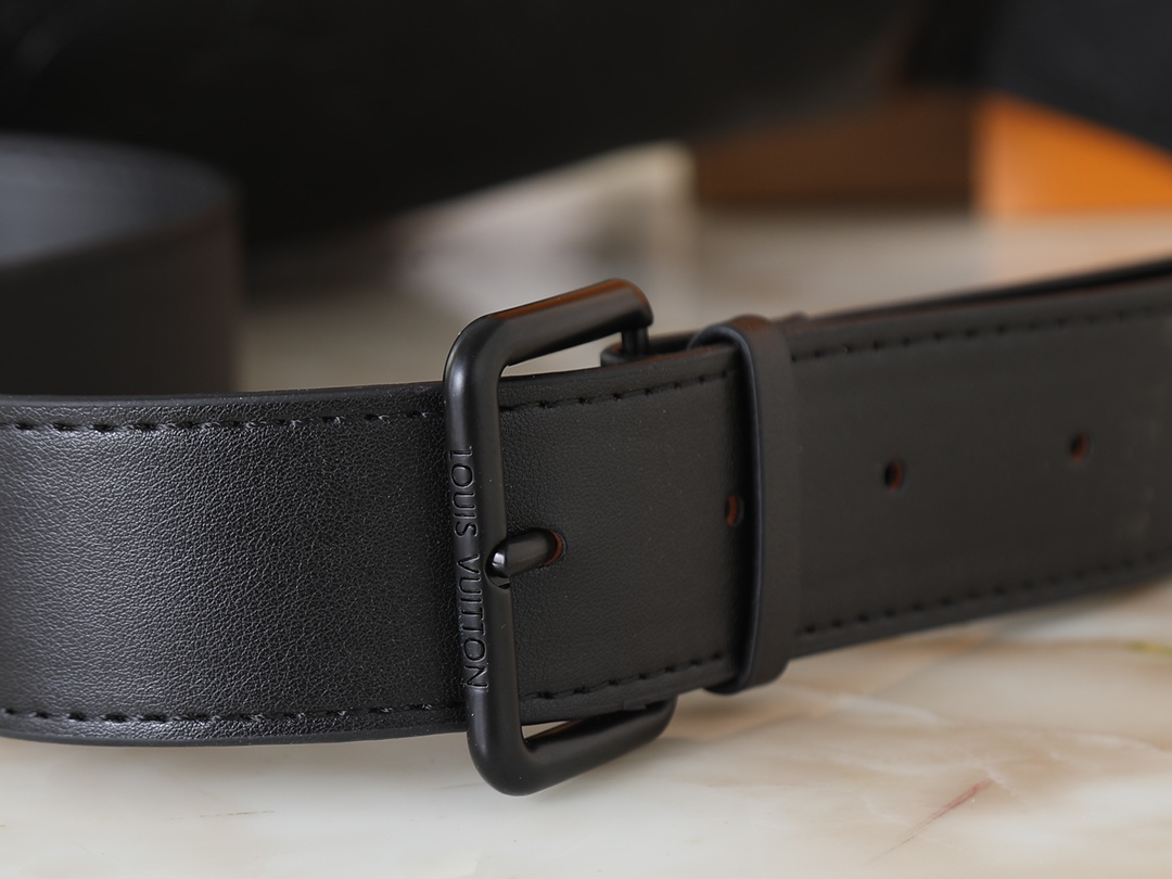 ルイ・ヴィトン ラッシュ･バムバッグ