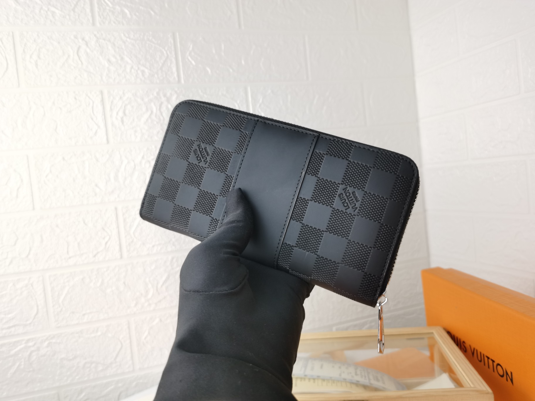 ルイ・ヴィトン ジッピー・ウォレット