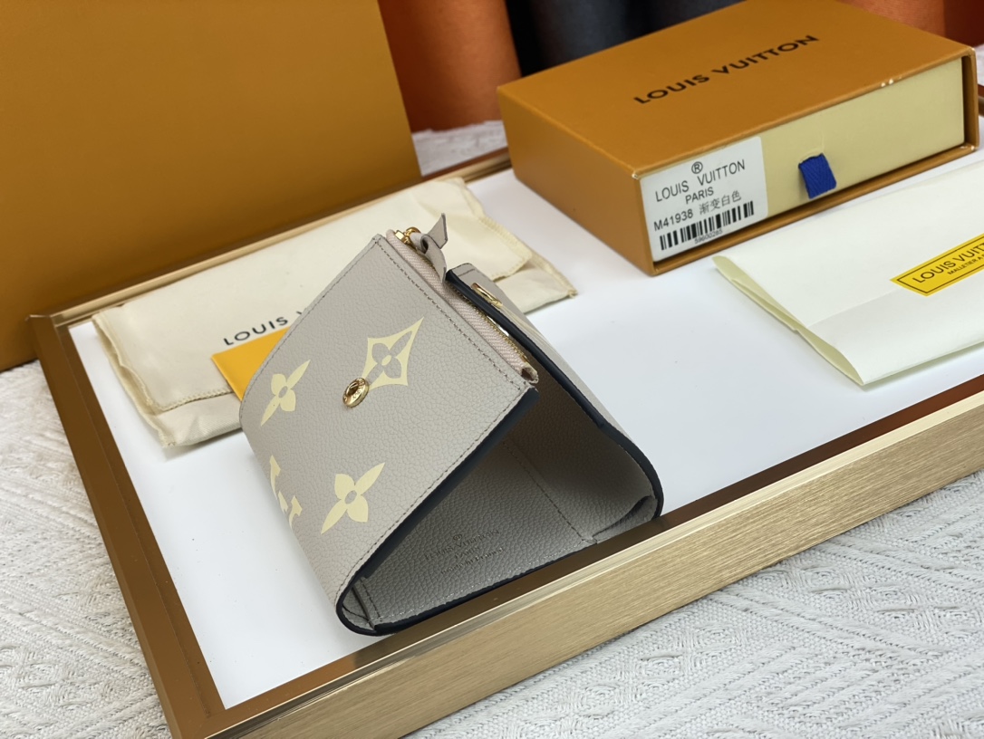 ルイ・ヴィトン ポルトフォイユ･ヴィクトリーヌ ウォレット