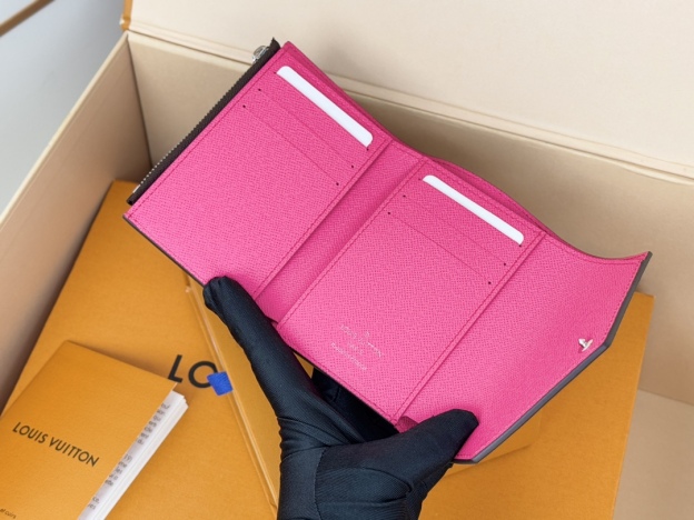 ルイ・ヴィトン ポルトフォイユ･ヴィクトリーヌ ウォレット