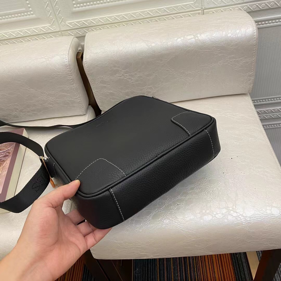 エルメス「Hermès」メンズ ハンドバッグ 2026年 先行予約 限定モデル