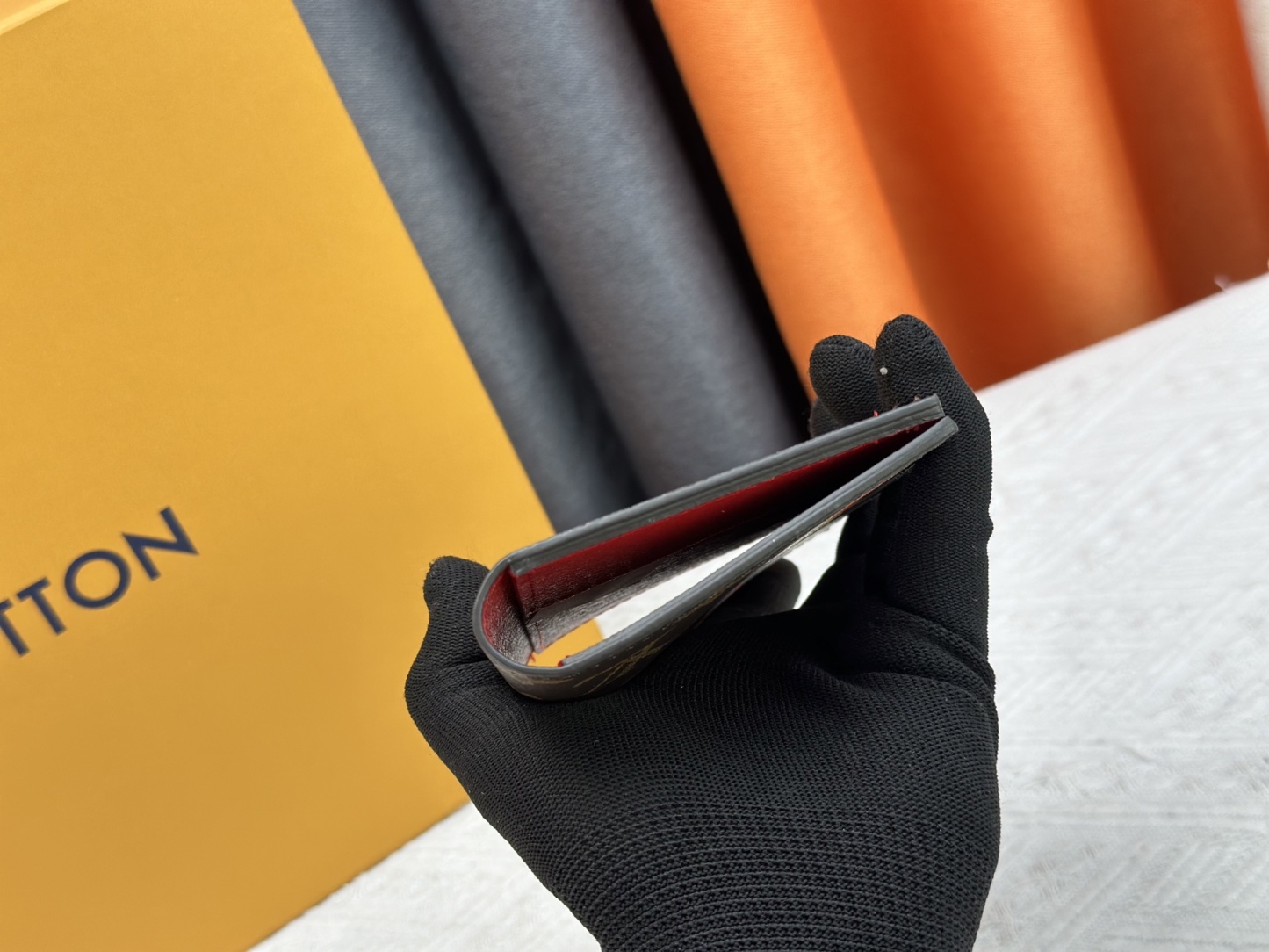 ルイ・ヴィトン パスポートカバー クーヴェルテュール･パスポール