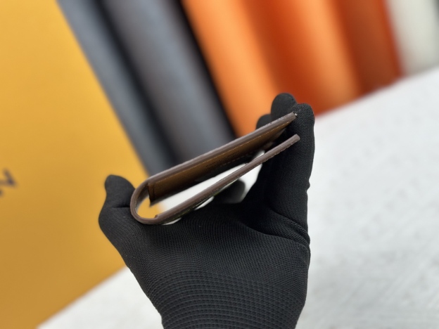 ルイ・ヴィトン パスポートカバー クーヴェルテュール･パスポール