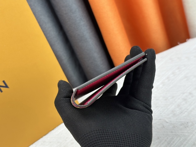 ルイ・ヴィトン パスポートカバー クーヴェルテュール･パスポール