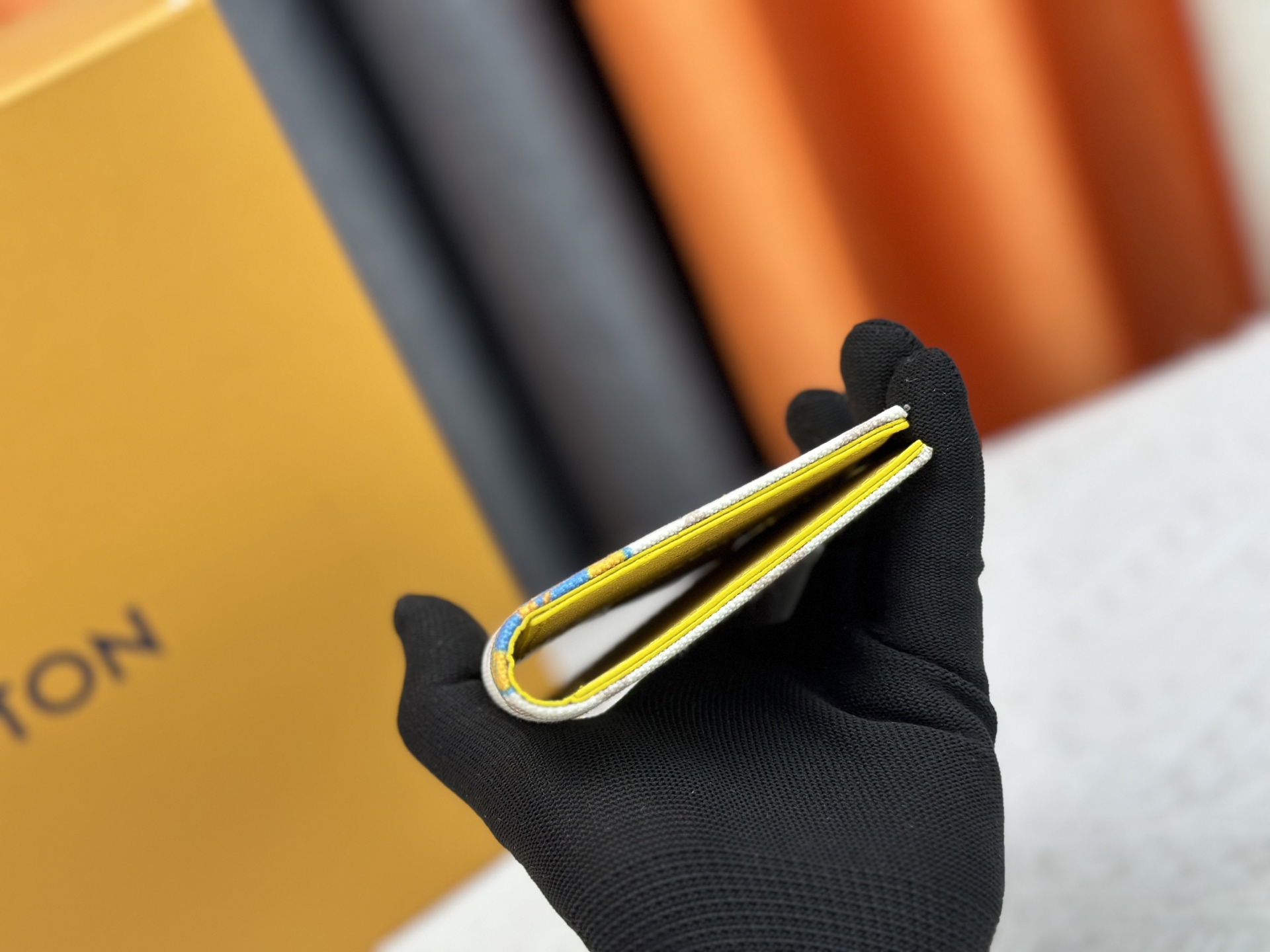 ルイ・ヴィトン パスポートカバー クーヴェルテュール･パスポール