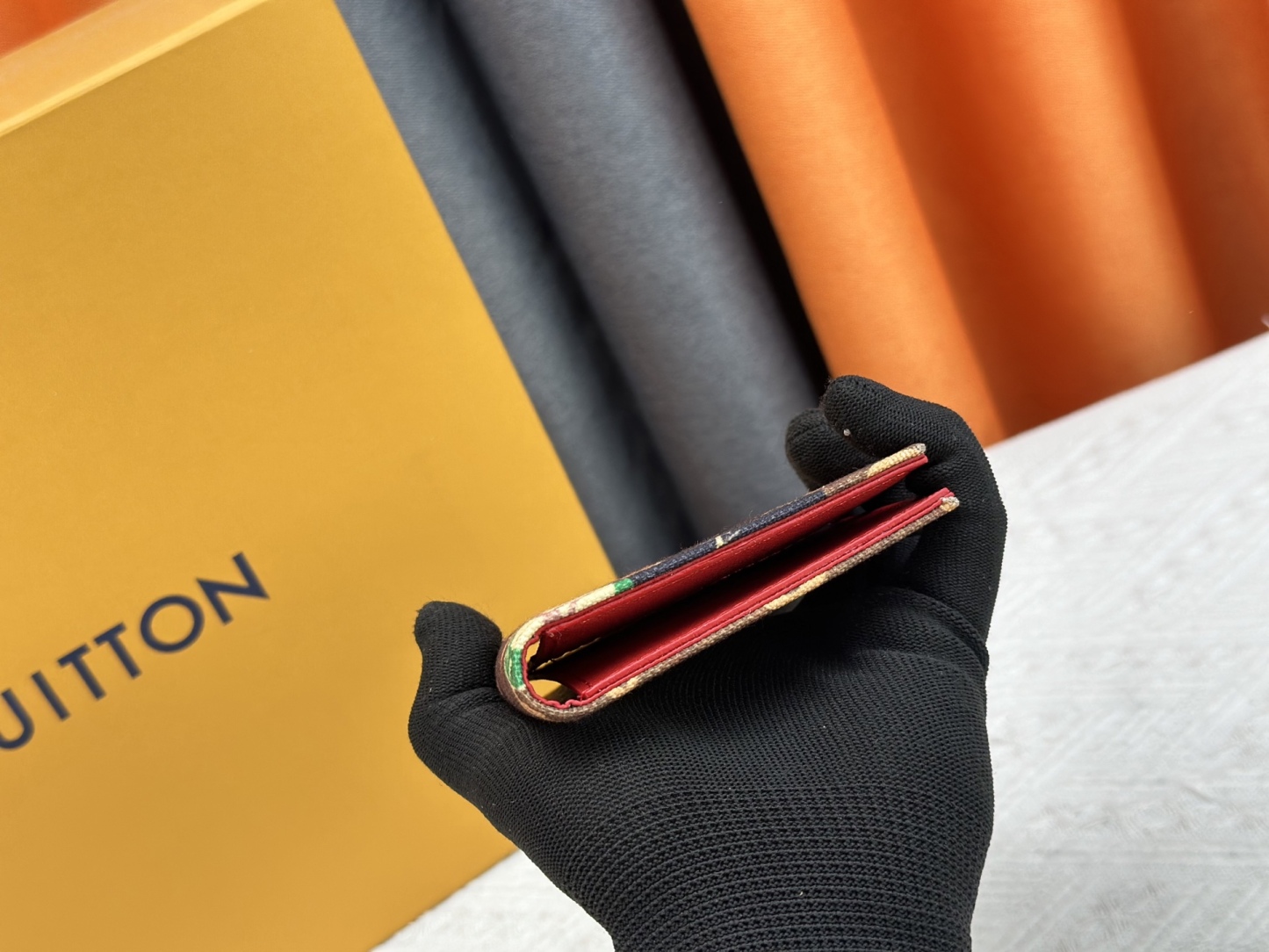 ルイ・ヴィトン パスポートカバー クーヴェルテュール･パスポール