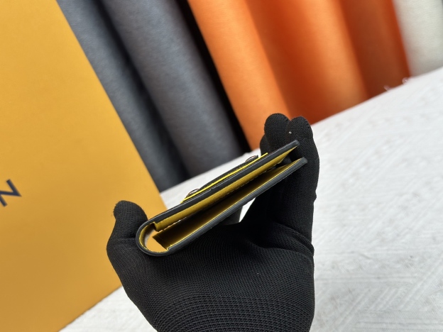 ルイ・ヴィトン パスポートカバー クーヴェルテュール･パスポール