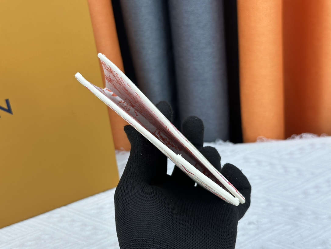 ルイ・ヴィトン パスポートカバー クーヴェルテュール･パスポール