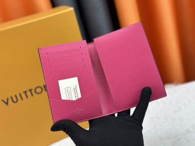 ルイ・ヴィトン パスポートカバー クーヴェルテュール･パスポール