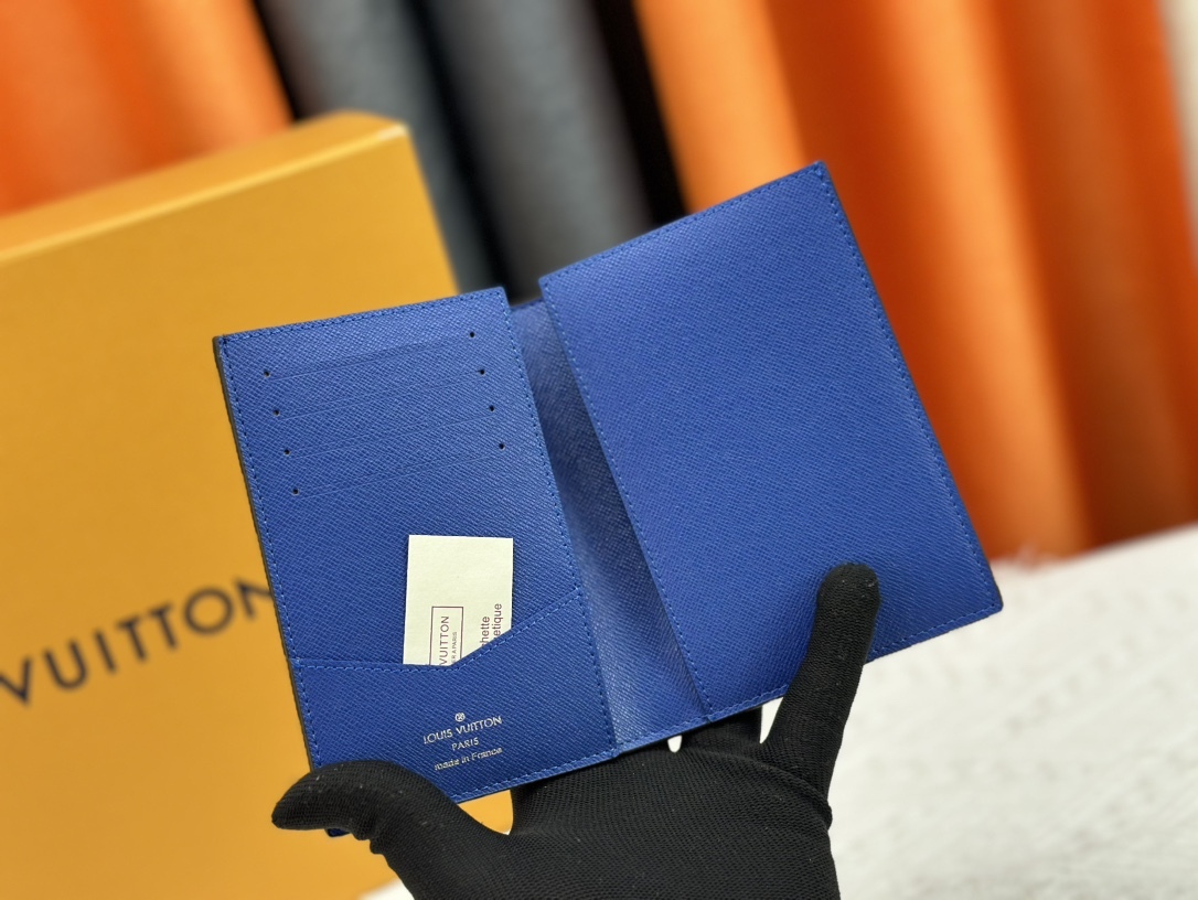 ルイ・ヴィトン パスポートカバー クーヴェルテュール･パスポール