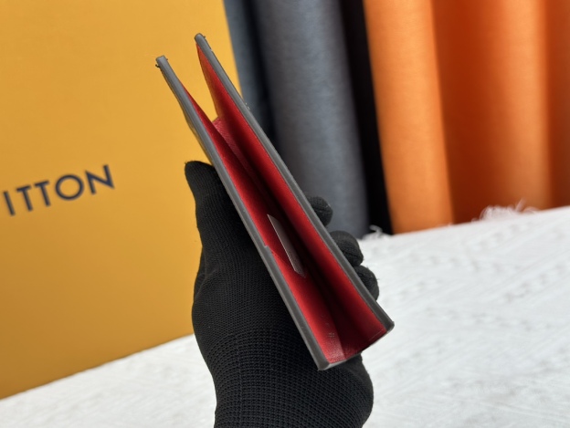 ルイ・ヴィトン パスポートカバー クーヴェルテュール･パスポール