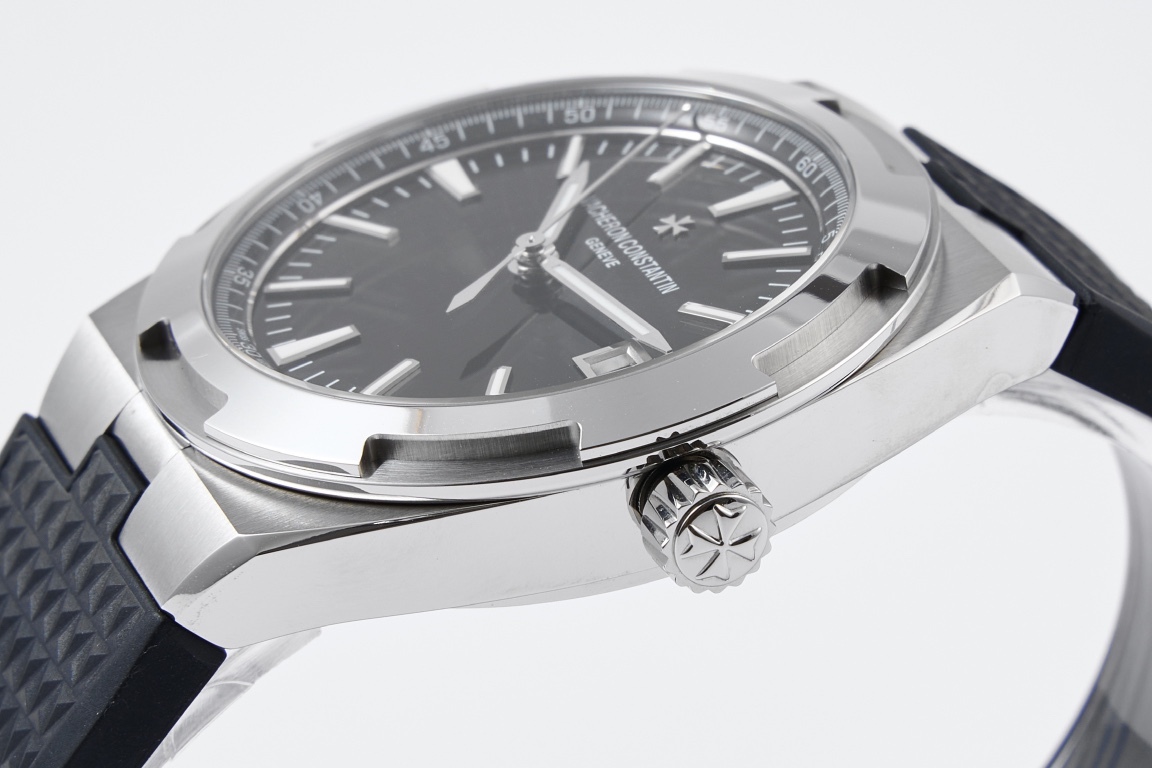 ヴァシュロン・コンスタンタン オーヴァシーズ 41mm