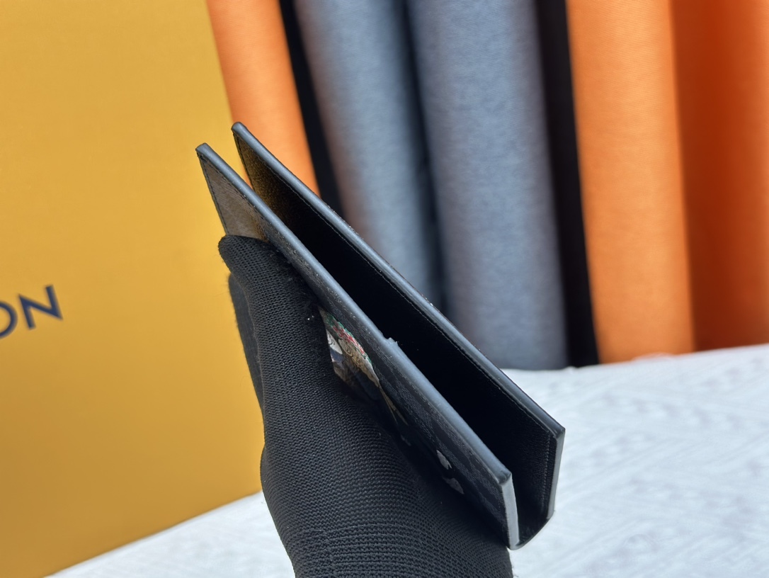 ルイ・ヴィトン パスポートカバー クーヴェルテュール･パスポール