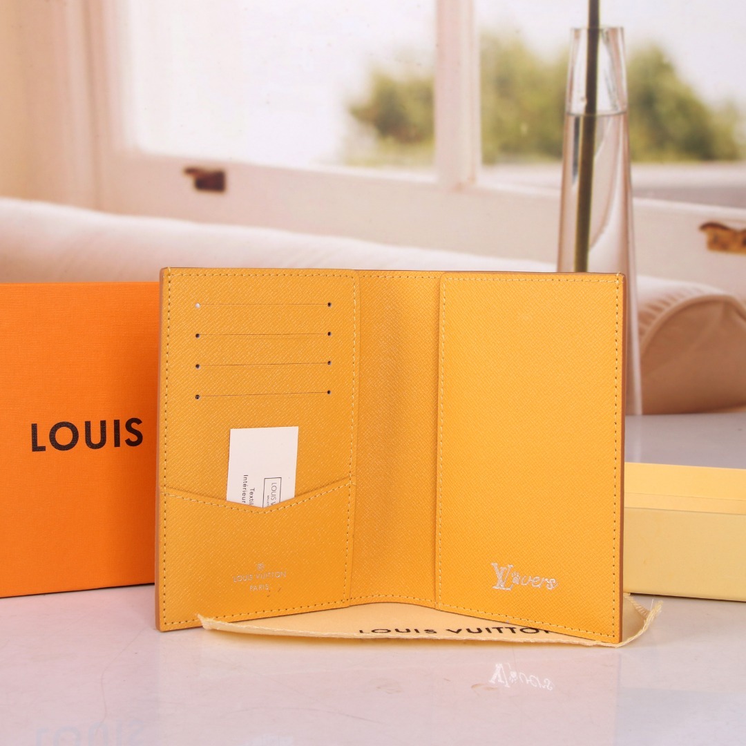 ルイ・ヴィトン パスポートカバー クーヴェルテュール･パスポール