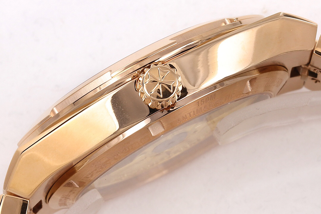 ヴァシュロン・コンスタンタン オーヴァシーズ 41mm