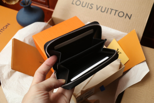 ルイ・ヴィトン ジッピー･コイン パース