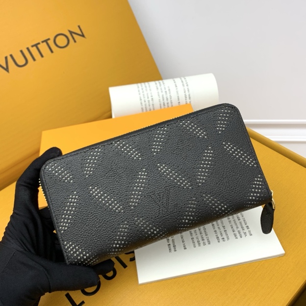 ルイ・ヴィトン「Louis Vuitton」新作 日本限定 ジッピー･ウォレット