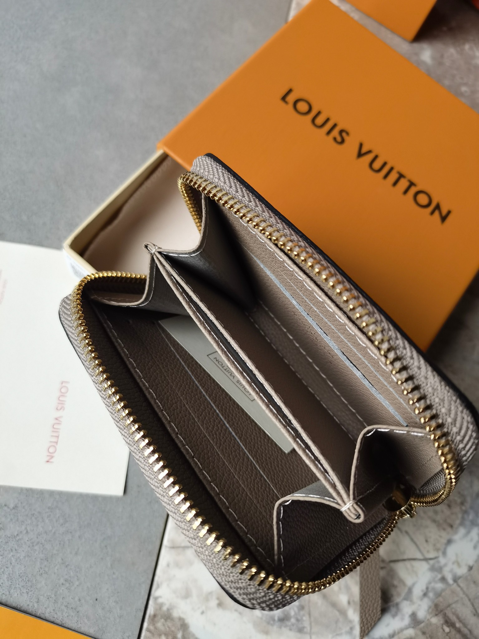 ルイ・ヴィトン ジッピー･コイン パース 2色