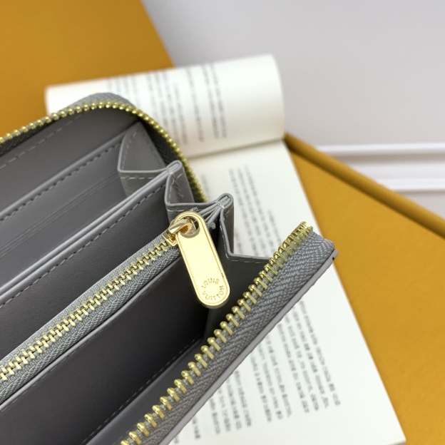 ルイ・ヴィトン「Louis Vuitton」新作 日本限定 ジッピー･ウォレット