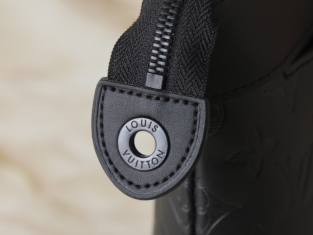 ルイ・ヴィトン「Louis Vuitton」ポシェット･ヴォワヤージュ スープル