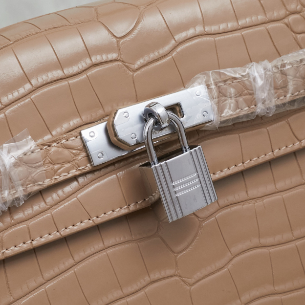 エルメス ケリー 19/25/28 ストーンパターンレザー バッグ「Kelly II Sellier」