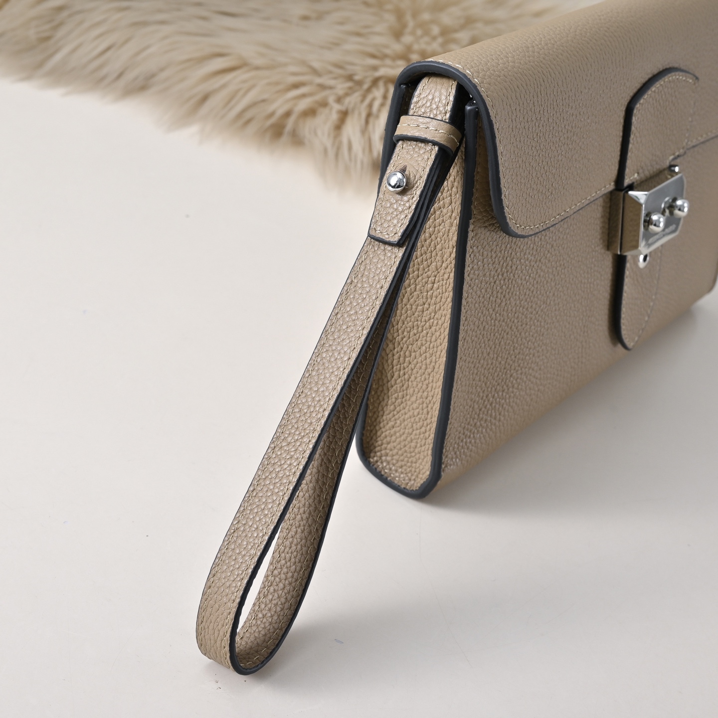 エルメス サック・ア・デペシュ 24 ポーチ「Sac a Depeches」