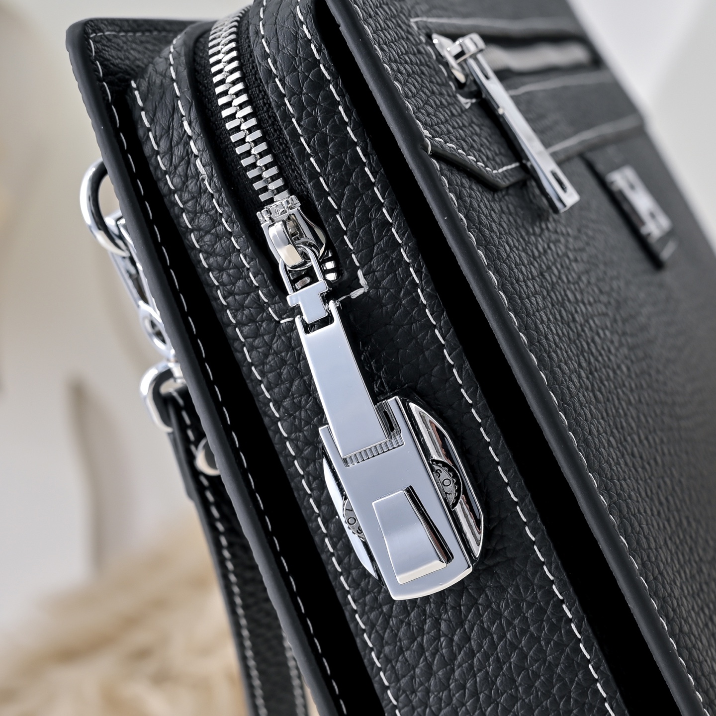 エルメス ジップ レザー クラッチバッグ