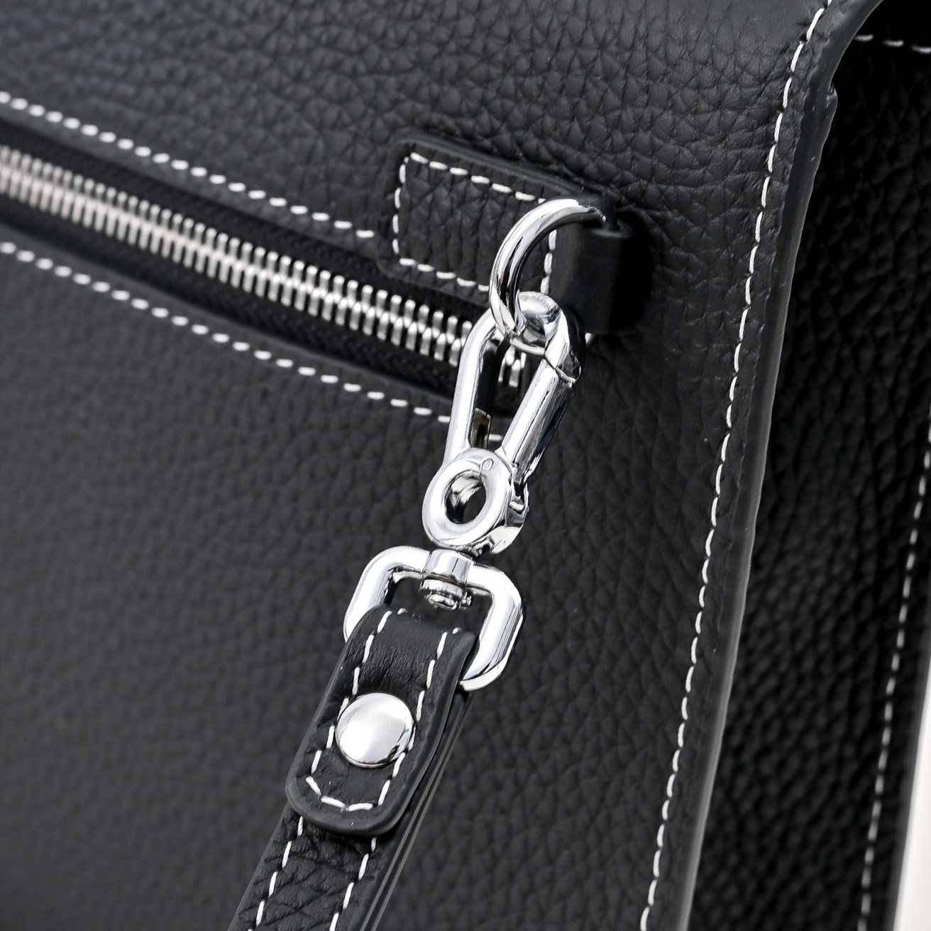 エルメス ジップ レザー クラッチバッグ