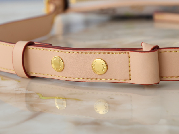 ルイ・ヴィトン LV x TM キャリーオール イーストウエスト バッグ「CarryAll Bag」