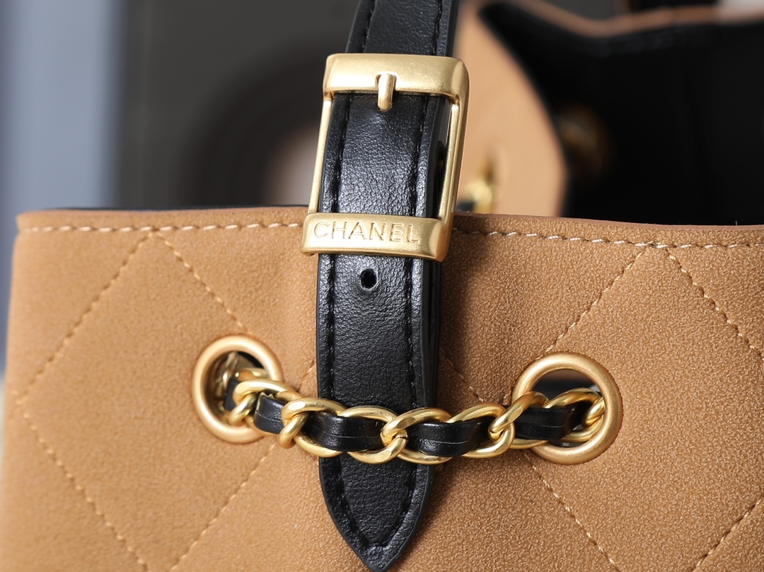 シャネル スモール ショッピングバッグ「Shopping Bag」