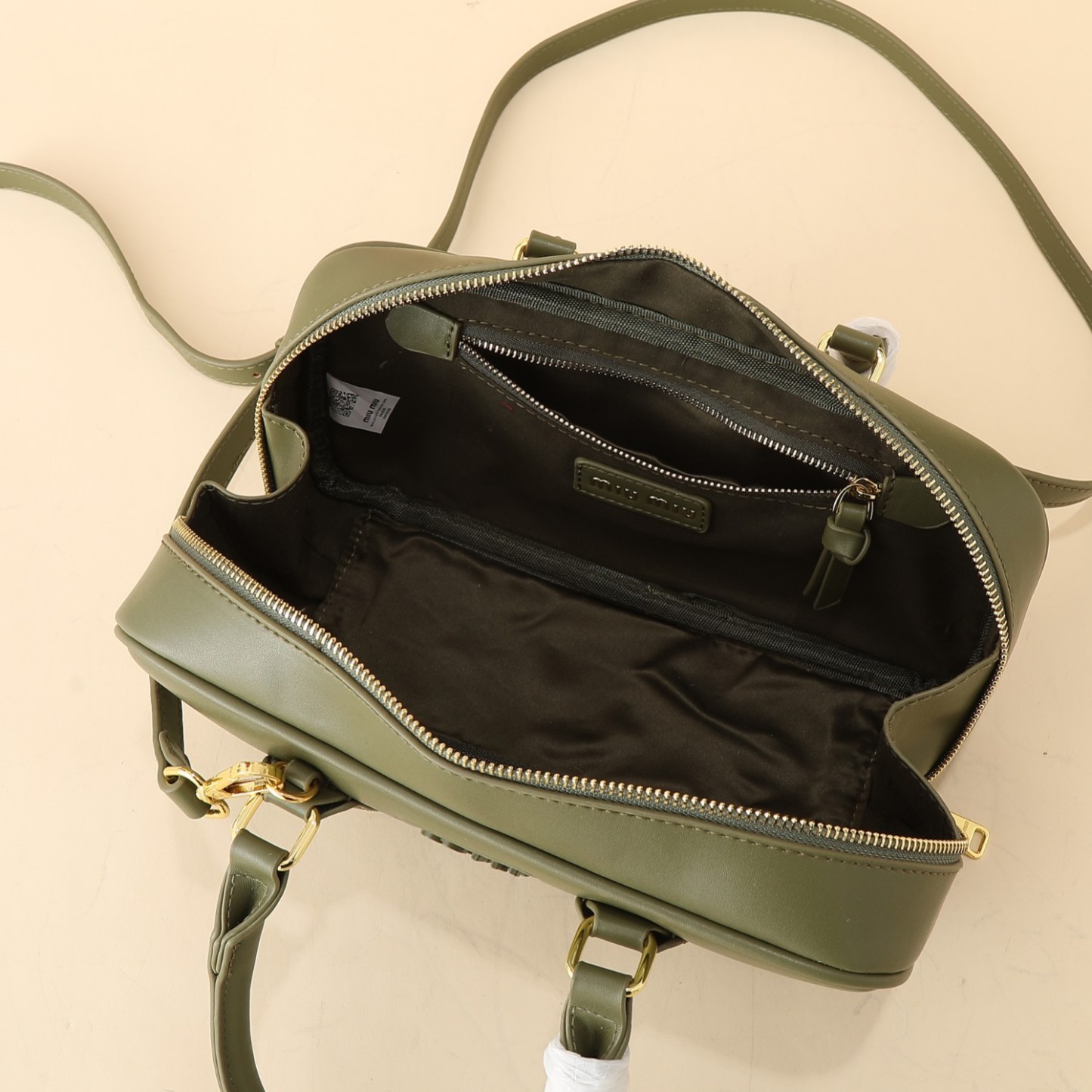 ミュウミュウ アルカディ レザー ラージバッグ「Arcadie Bag」