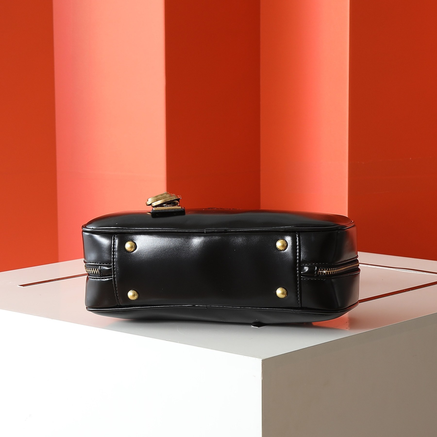 ミュウミュウ ボー レザー スモールバッグ「Beau Bag」