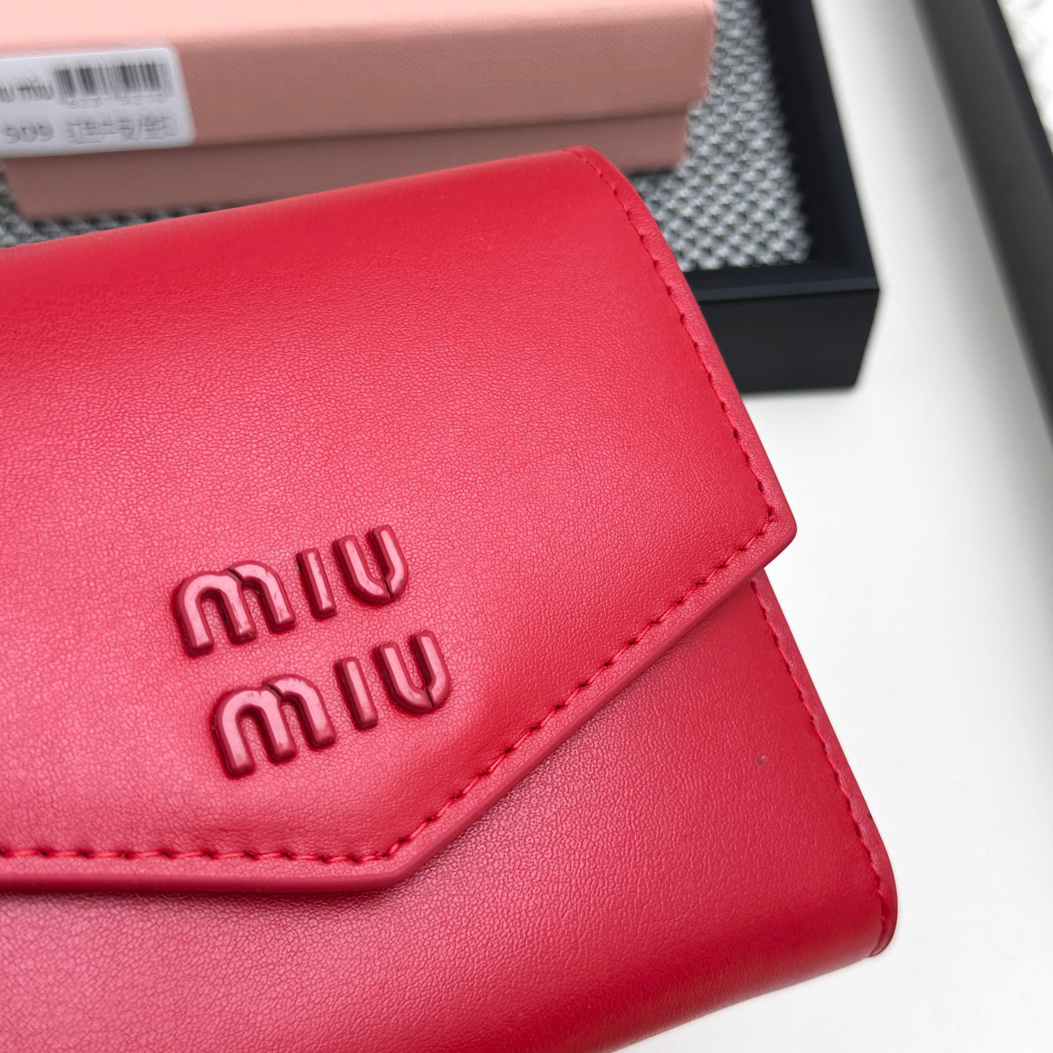 ミュウミュウ アルカディ コンパクト フラップ ウォレット「Arcadie Wallet」