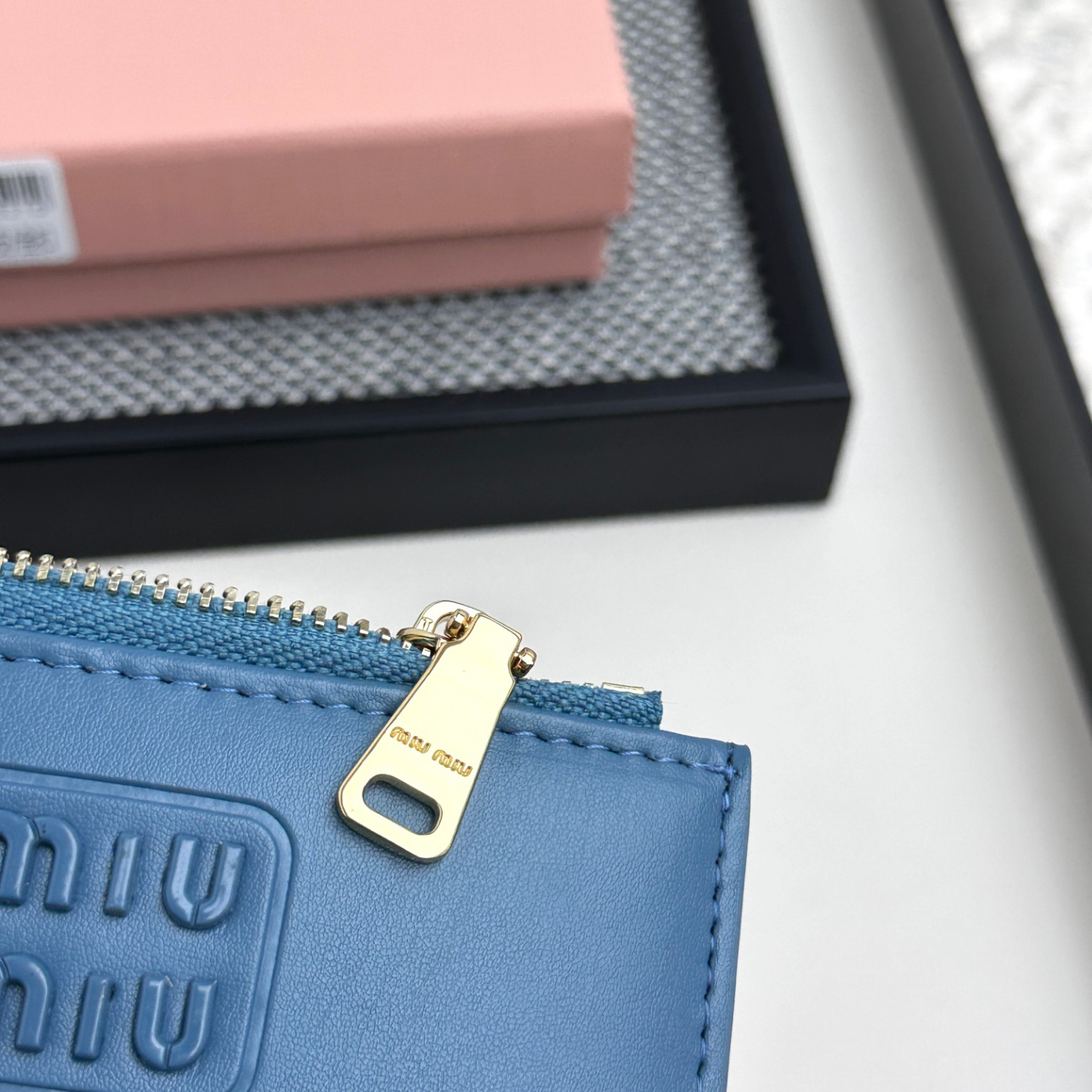 ミュウミュウ アルカディ レザー 財布「Arcadie Wallet」