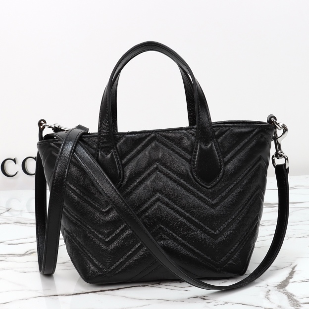 グッチ〔GGマーモント〕スモール トートバッグ「GG Marmont Bag」