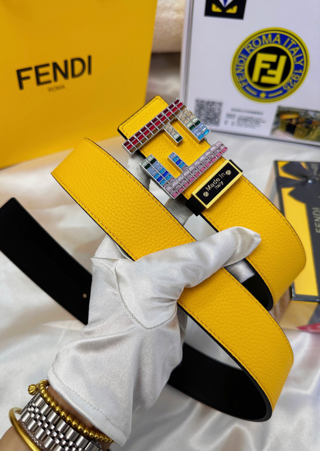 フェンディ「Fendi」FF ベルト - リバーシブル フックベルト
