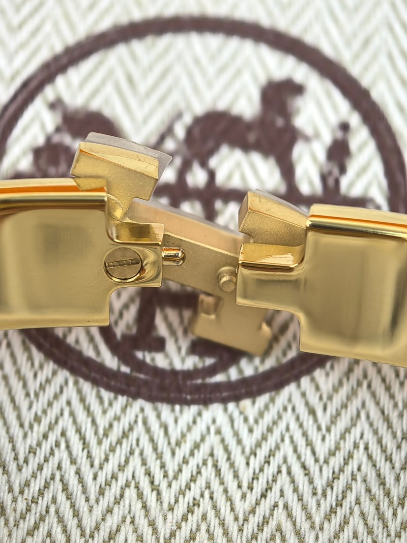 エルメス ブランドの象徴的なブレスレット