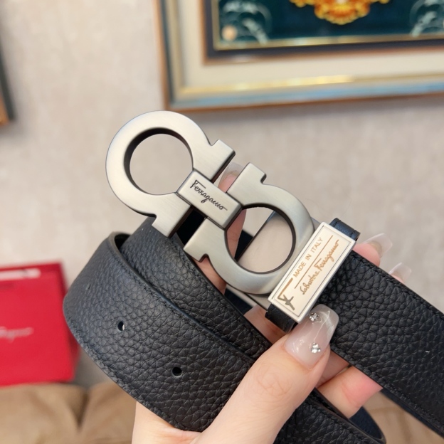 フェラガモ「Ferragamo」リバーシブルベルト